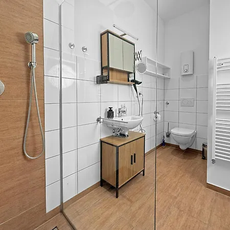 An Der Mosel - Rebenblick Und Sonnenterasse - Kp1