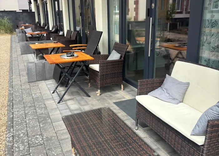 An Der Mosel - Rebenblick Und Sonnenterasse - Kp1 *