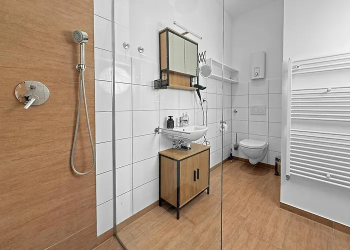 An Der Mosel - Rebenblick Und Sonnenterasse - Kp1